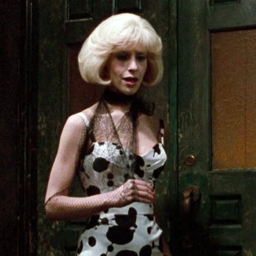 NE0_GAL's tweet image. her camp little sling kills me  the horrors are unimaginable but she has to slay