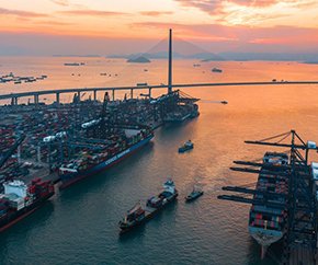 HELLENICSHIP's tweet photo. World Bank: Regional Disruptions Drive Changes in Global #ContainerPort Performance Ranking #containershipping #containers #containervessels
https://t.co/yVQV4T2Xdm https://t.co/DuNpSYgRM4