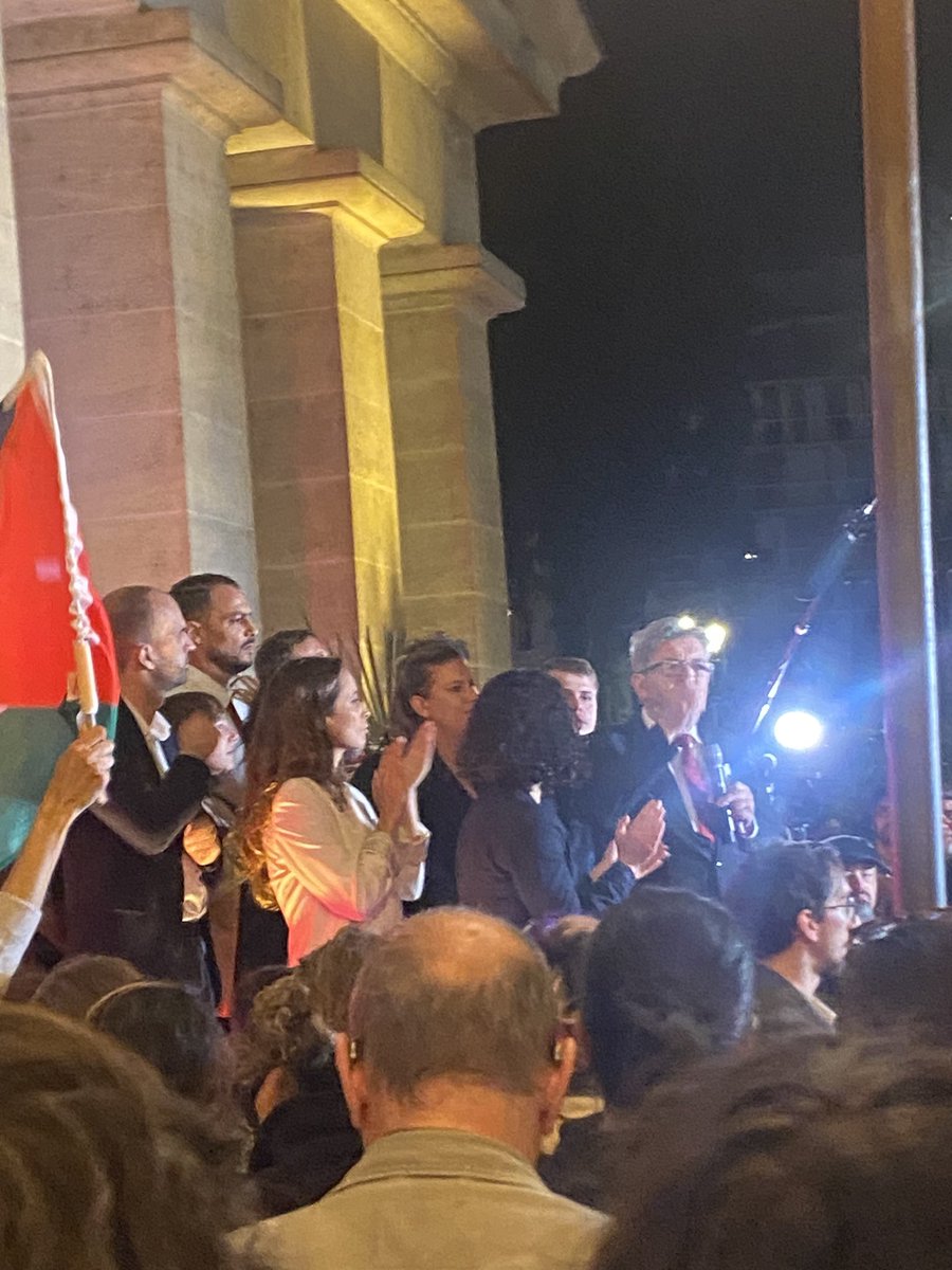 Lucas Zajdela (@lucas_zajdela) on Twitter photo “Il ne suffit pas de bêler “Union union, oh la la j’ai peur”, il faut dire sur quelle ligne. On a un programme, on ne vas pas recommencer, on n’a pas le temps c’est dans trois semaines” <a href="/JLMelenchon/">Jean-Luc Mélenchon</a> pose ses conditions pour le rassemblement de la gauche. “Il ne suffit pas de bêler “Union union, oh la la j’ai peur”, il faut dire sur quelle ligne. On a un programme, on ne vas pas recommencer, on n’a pas le temps c’est dans trois semaines” <a href="/JLMelenchon/">Jean-Luc Mélenchon</a> pose ses conditions pour le rassemblement de la gauche.