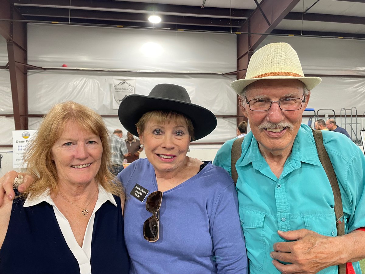 Ramey4Colorado's tweet image. 🌠I had a fantastic evening at Taste of the West! It was a wonderful community event filled with delicious food and lovely people. #TasteoftheWest #CommunityEvent #DeliciousFood 👉 Support 🌠 rameyjohnson.com🌠 Donate 🌠 Subscribe 🌠Volunteer🌠