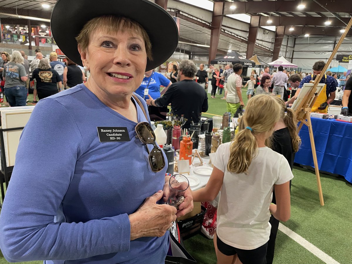 Ramey4Colorado's tweet image. 🌠I had a fantastic evening at Taste of the West! It was a wonderful community event filled with delicious food and lovely people. #TasteoftheWest #CommunityEvent #DeliciousFood 👉 Support 🌠 rameyjohnson.com🌠 Donate 🌠 Subscribe 🌠Volunteer🌠