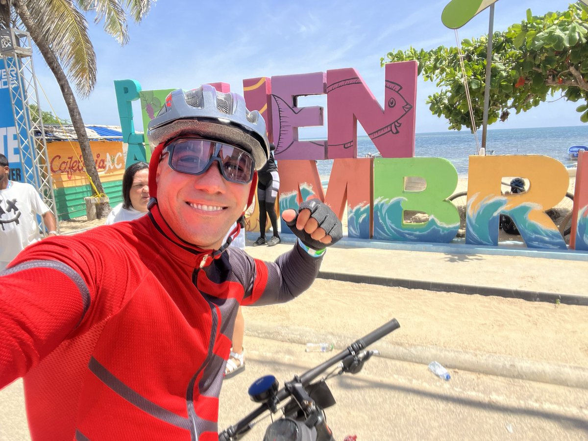 falcantarag's tweet photo. Misión cumplida 🙌🏻🚴🏼‍♂️🏝️🇩🇴

3er Reto Santiago-Buen Hombre.

104 kilómetros sabrosos 😤😤

Pedaleando #agarradodelfuerte🙏🏻💪🏻🫶🏻 https://t.co/xCqUvD2jwk