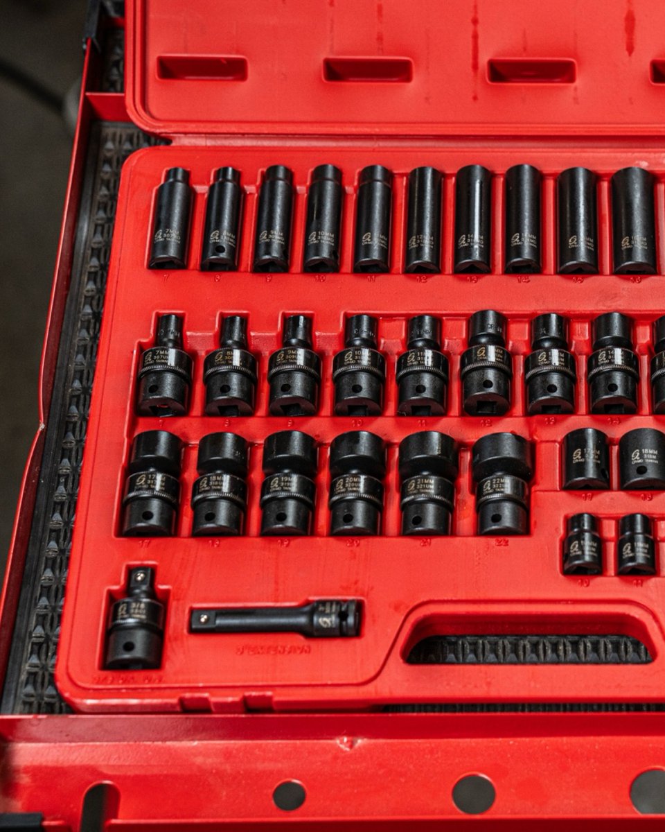 SunexTools's tweet photo. Full potential at your fingertips with the 3/8" Drive Metric 6 Point Standard &amp; Deep with Universal Sockets 51-Piece Master Impact Socket Set. Essential for every mechanic's arsenal. 🧰 [SUNEX 3351]

#SUNEXtools #SUNEX #tools #tool #garage #auto #mechanic

https://t.co/xTOKFAL3NC https://t.co/xU8iePLPMB
