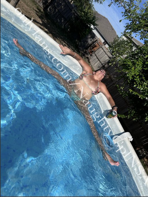 Happy Sunday Funday, I got fucked last night and ready for some sun. #sunday  #hotwife #milf #wifesharing<a href="/tag/sunday"class="tags"><span>#sunday</span></a><a href="/tag/vixen"class="tags"><span>#vixen</span></a><a href="/tag/milf"class="tags"><span>#milf</span></a><a href="/tag/hotwife"class="tags"><span>#hotwife</span></a><a href="/tag/slutwife"class="tags"><span>#slutwife</span></a><a href="/tag/stag"class="tags"><span>#stag</span></a>