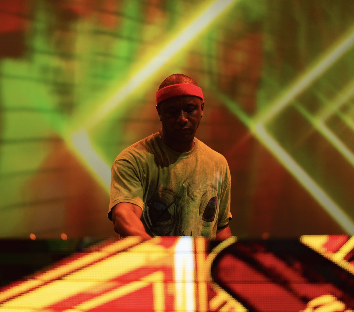 AMP LIVE tweet media