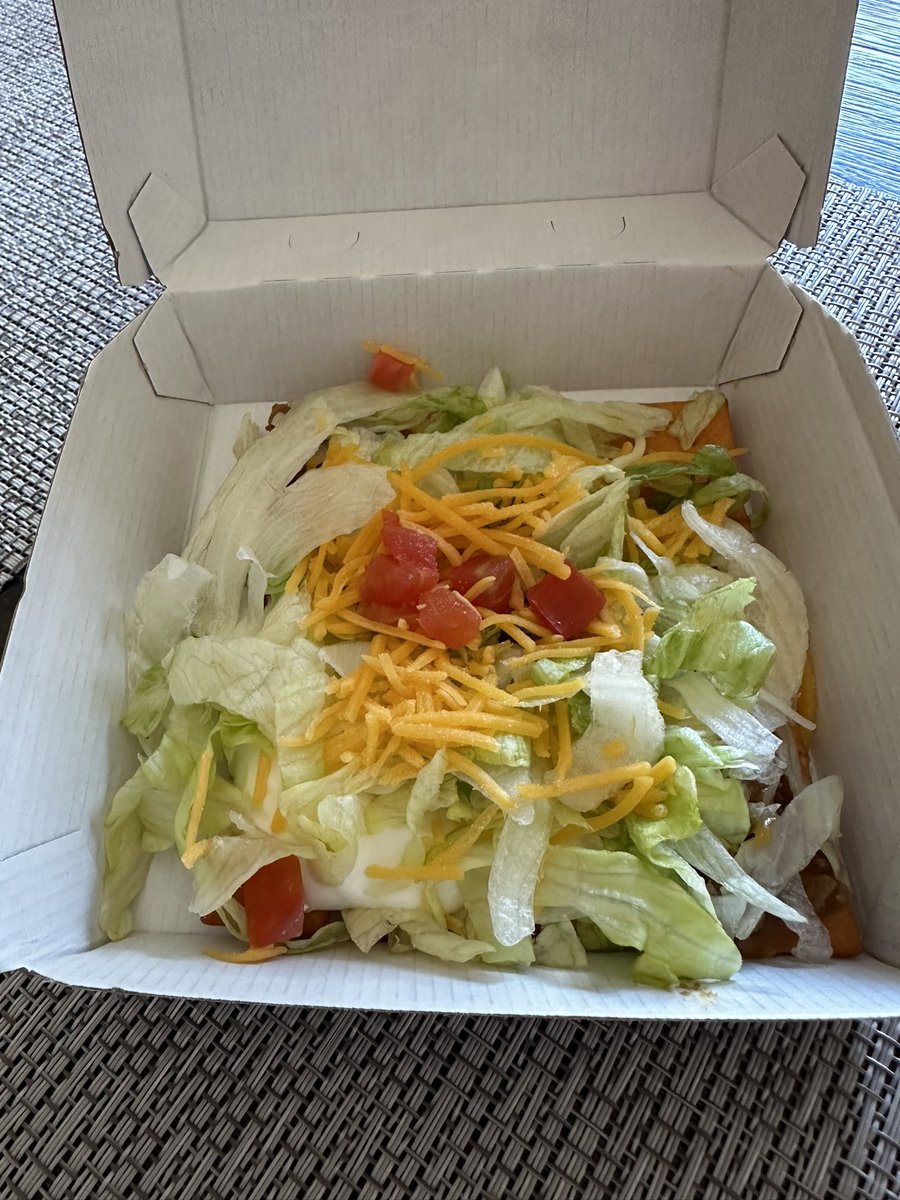 BeOurGuestMike's tweet photo. The Pre-game meal for tonightβs Live Call-in Show! This #TacoBell #cheeseittostada is LEGIT! #cheeseIt https://t.co/mgorNV1HLJ
