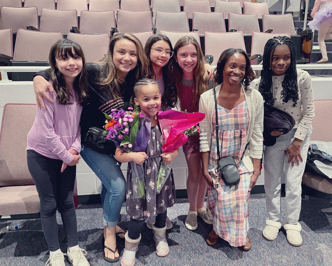 AngelaV0828's tweet photo. Beautiful day for a dance recital! Potowmack teachers enjoying our little Eagles’ dance performances. So proud my DLI Super Estrella! @PotowmackES #eaglesdeserveit24
@nellie70815 @MsGueMar @MissAmirifar https://t.co/towIVvbLBJ