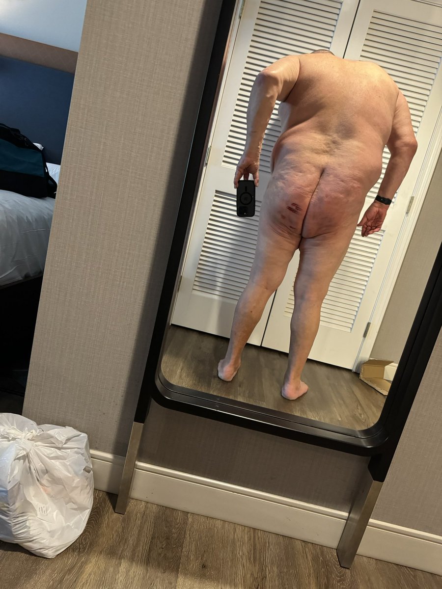h66leathers's tweet photo. @vonnie_aka_MB gave me an awesome caning at TASSP Judicial Punishment today with her evilly/awesome cane. https://t.co/1tldmG2dO0