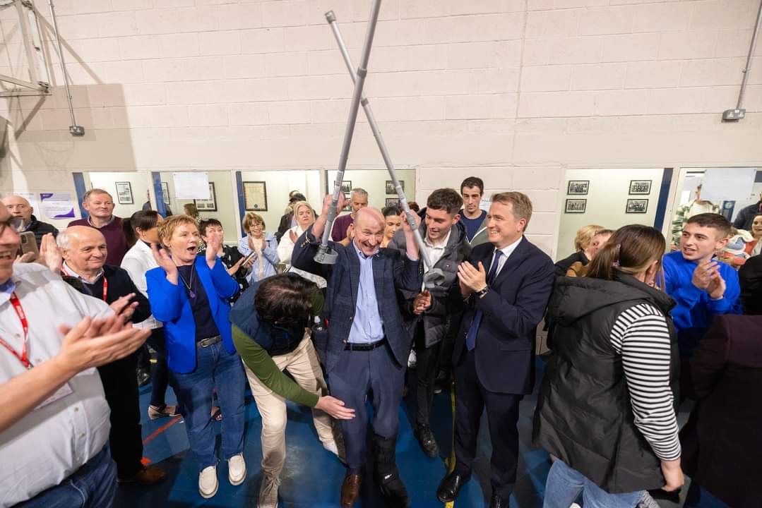 Visit New Ross tweet media