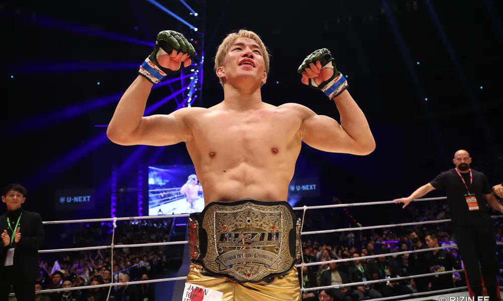ThaWeasle's tweet photo. With Asakura signed, Bantamweight just got a whole lot more interesting.

Kai Asakura vs Petr Yan would be insane https://t.co/ul19YS0y6a