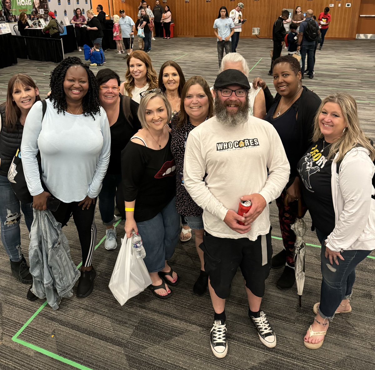 SOAMediaAddicts's tweet photo. Day 3 @NFComicCon ….. all good things must come to an end. Thanks for the fun, thanks for the laughs & thanks for the #SAMFAM ❤️❤️ Missed you lots @KimFCoates😘 #AddictsInNiagara out! @MelyndaE @Cinnygirlx @Kanada20001 @irishmuffin86 #SOA #SOAFX #SonsOfAnarchy https://t.co/KJEtTQyxJG