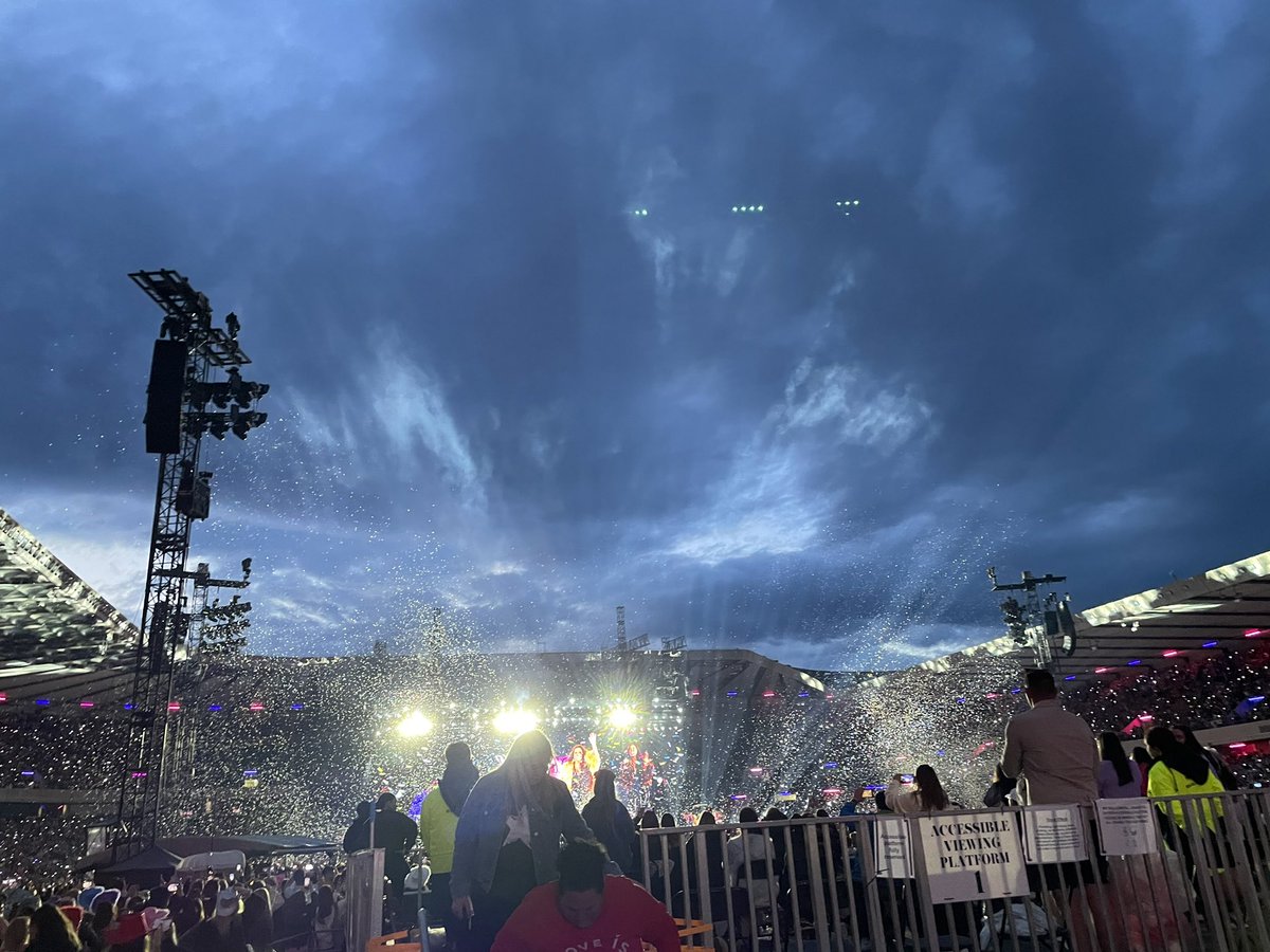 samcrumpy's tweet image. Some Sunday club @taylorswift13