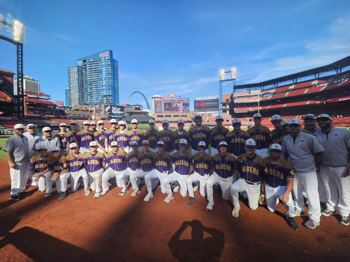 rossobs's tweet photo. The Sabers take St. Louis. The Central DeWitt baseball team is about ready to start its contest with Fairfield at Busch Stadium. https://t.co/75YRDVigqA