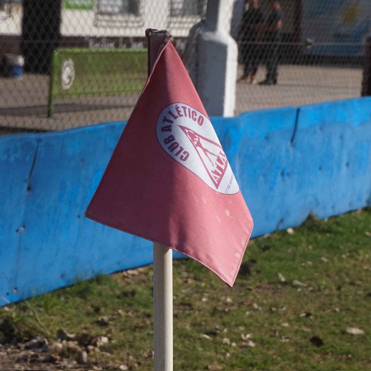 groundspotters's tweet photo. Went to #GeneralRodriguez on a new #PrimeraC matchday

Victory for the home team. @Laotrapasion beat @sbarracas 1-0 at Ricardo Puga stadium.

#Atlas #AtlasEsGrande #LosGuerreros #LaOtraPasion #hopping #groundhopping #groundhopper #fussball #ground #football #stadion #stadium https://t.co/CHNQN49OGu