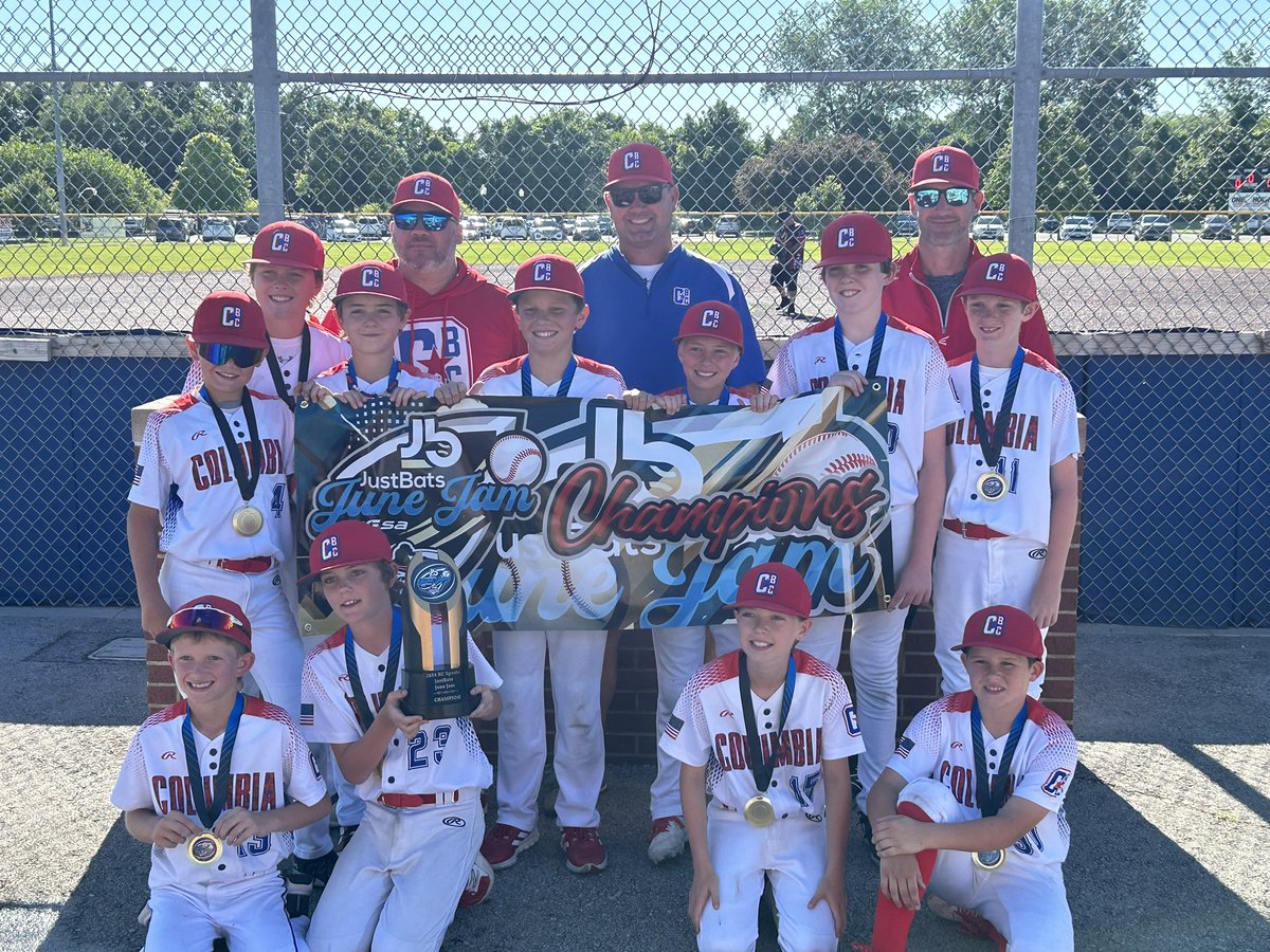 KCSPORTS's tweet photo. Congratulations to both of these teams on making it to the championship in our @JustBats June Jam! #PlayUSSSA #JustBats 

11AA: 
🥇- CBC
🥈- @CEShowcase_ 

@USSSA_Midwest | @USSSA_KC | @USSSABSBL | @JusBats https://t.co/duSMexOdH6