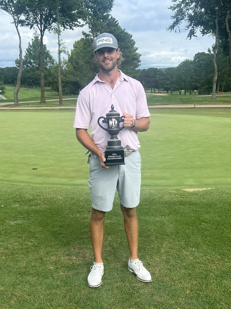 2nd trophy of the day for the Trojans! Congrats to <a href="/PhisherPhillips/">Phisher</a> on winning the Northwest Arkansas Stroke Play Championship this afternoon! 🏆

#LittleRocksTeam
