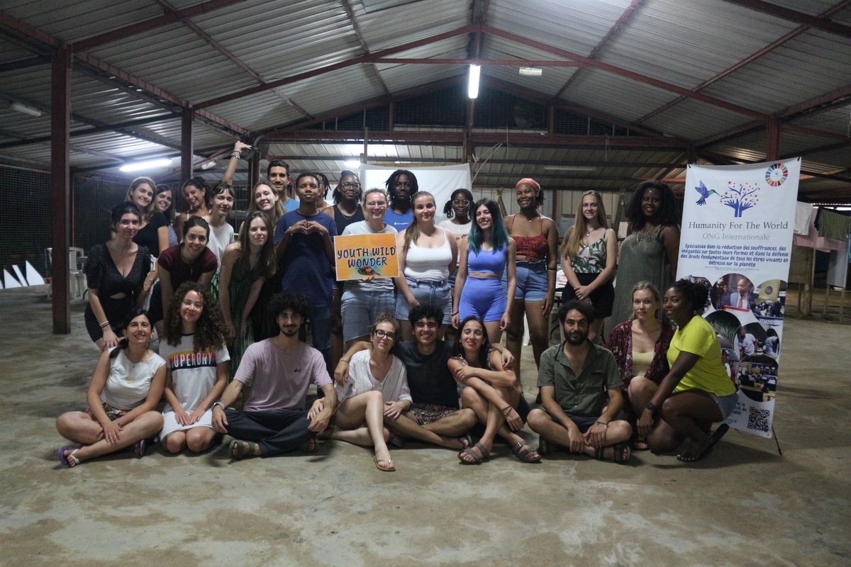 Croire au pouvoir de l'amour 🫶🏾❤️
Avec des  jeunes  de Croatie🇭🇷, d'Italie🇮🇹, du Portugal🇵🇹 et de #Martinique aux côtés de <a href="/HumanityFTW1/">Humanity For The World</a> pour la protection de la sarigue à oreilles noires ou Didelphis marsupialis (#Manikou)🫶🏾