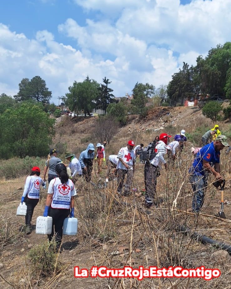 Jóvenes y Veteranos de la Cruz Roja #Tlalnepantla y #Naucalpan participaron en la jornada de #reforestación de la Presa Madín,  coordinadamente con la Dirección de Protección Civil de Atizapán de Zaragoza, Lift Aviation School, S.A.R. México, The Walking Dread y Nacel Arcoíris.