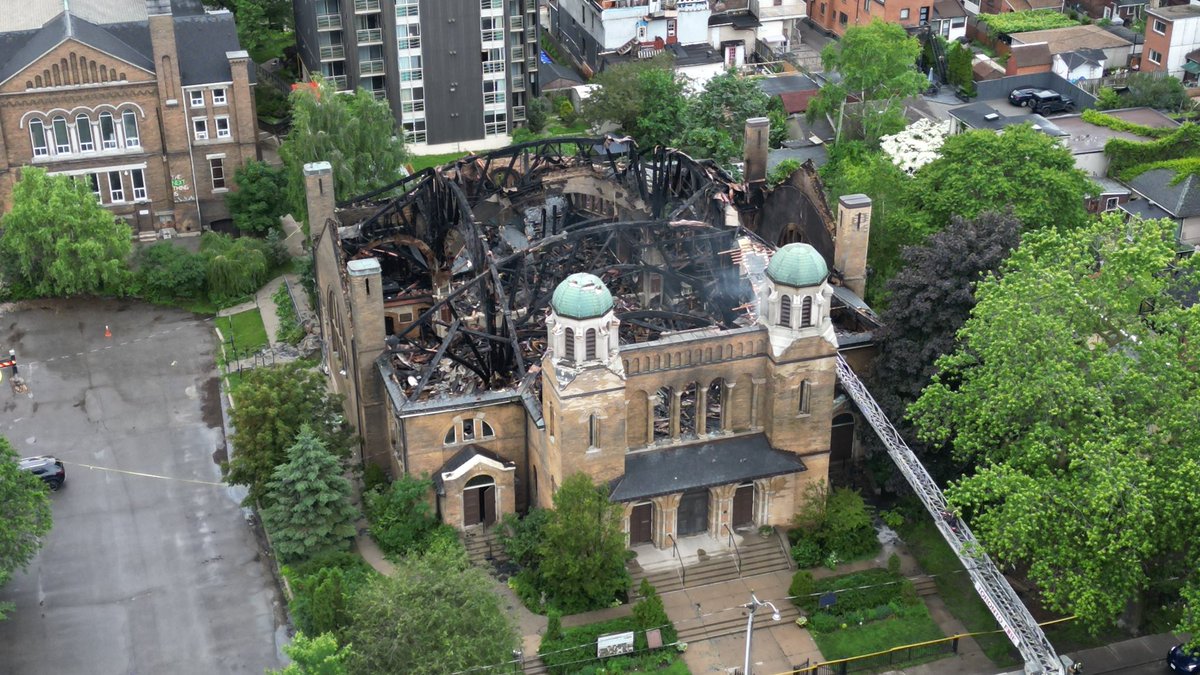 LaurenPelley's tweet photo. Absolutely heartbreaking to see these drone shots of Toronto’s St. Anne’s church. It’s completely gutted. So much beauty, so much history, destroyed within hours. 

📷: @PatMorrell_CBC https://t.co/dRIf3UHiiW