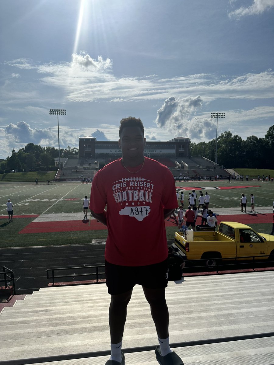 uffort_nse's tweet photo. Had a great camp at @GWUFootball. Hope to be back in the fall! Thank you @2TraysBigNate for the invite to camp! @TonyTrisciani @coachpoole88 @JacksonEskierka @CoachReisert @coachpsrice @CoachLoperSCSU @CoachPalmer @coach_stew23 @ShermanHolt51 @coachSeanMac https://t.co/UHouXdjX4V