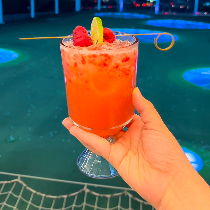 TopgolfMty's tweet photo. La señal para venir un rato a relajarte en tu lugar favorito ☕😉 ¡Sabes que te lo mereces! 👈

#topgolfmty #mty #nuevoleon #lifestyle https://t.co/Itcn0GTYUz