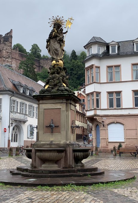 robinjstewart's tweet photo. With work commitments suspended for the D-day 80th anniversary celebrations and the European elections, took the opportunity yesterday to explore the beautiful city of Heidelberg. Now I can't get those 'Student Prince' songs out of my head. https://t.co/UuwVW5LxjZ