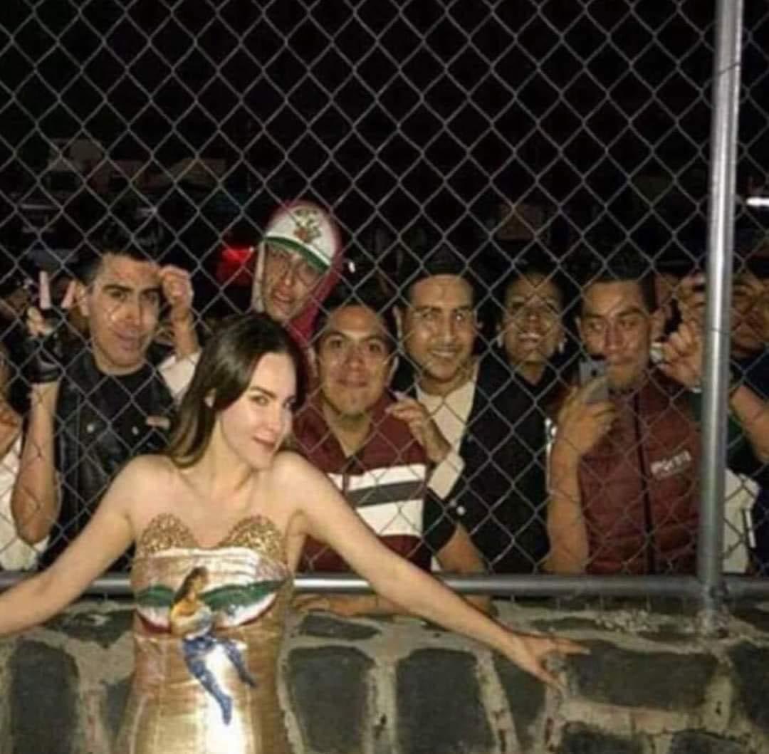 yo con las solicitudes q jamás aceptaré