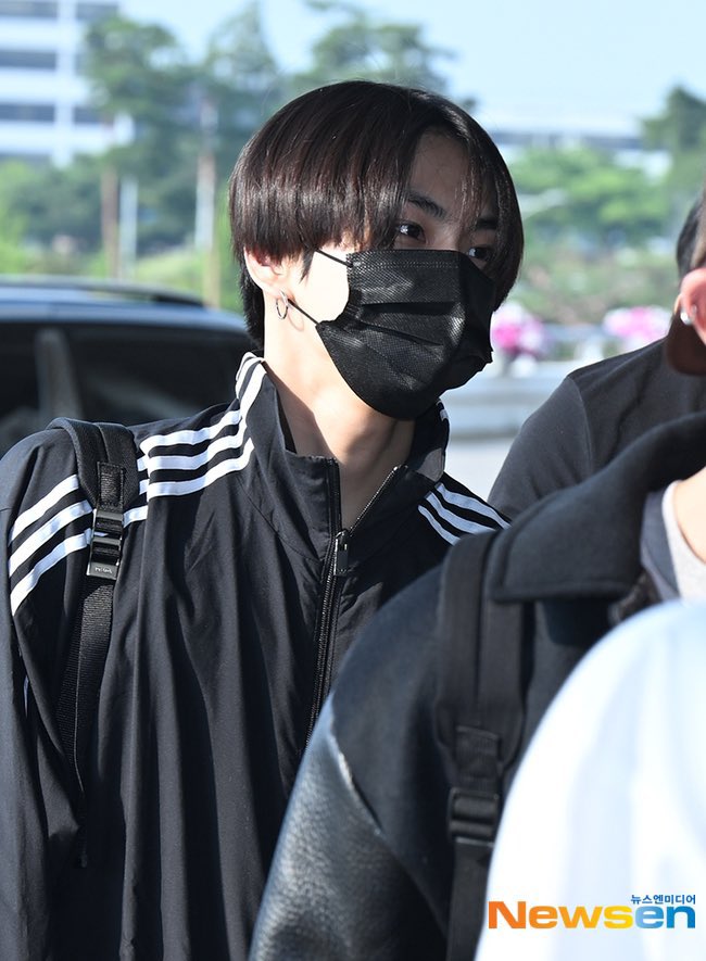 โหห พี่จองวอนกับเสื้ออดิดาสไทป์หนุ่มตี๋นักกีฬามากก กี้ดดดดดดหล่อ