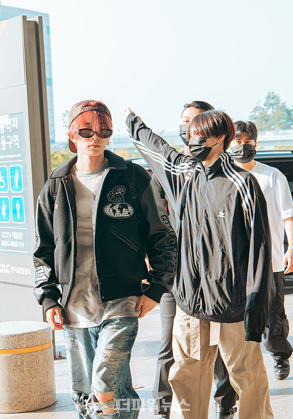 heeseungcokr's tweet photo. THIS HEESEUNG AND JUNGWON! https://t.co/ueNratgE0S