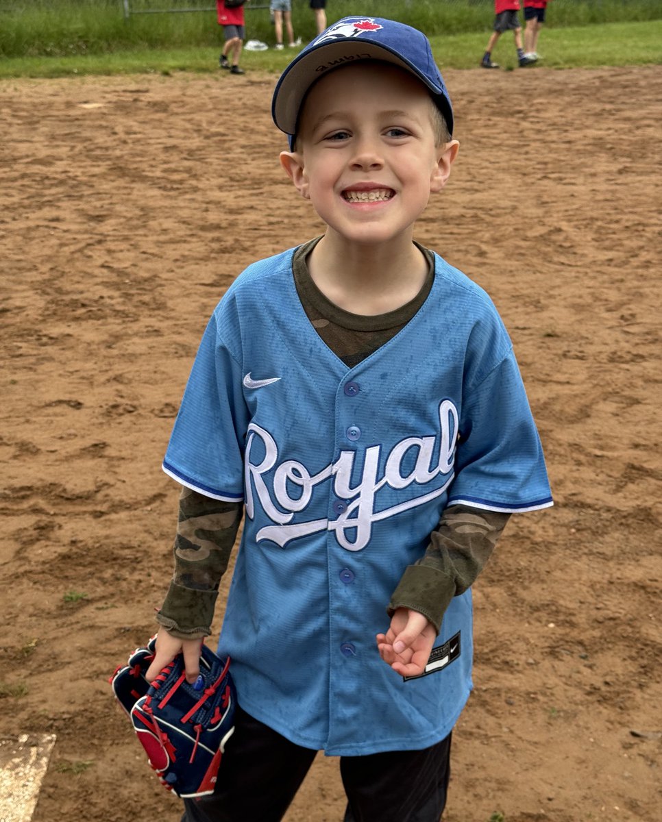 CASmith83's tweet image. Go Royals! 💙⚾️

@JaysCare