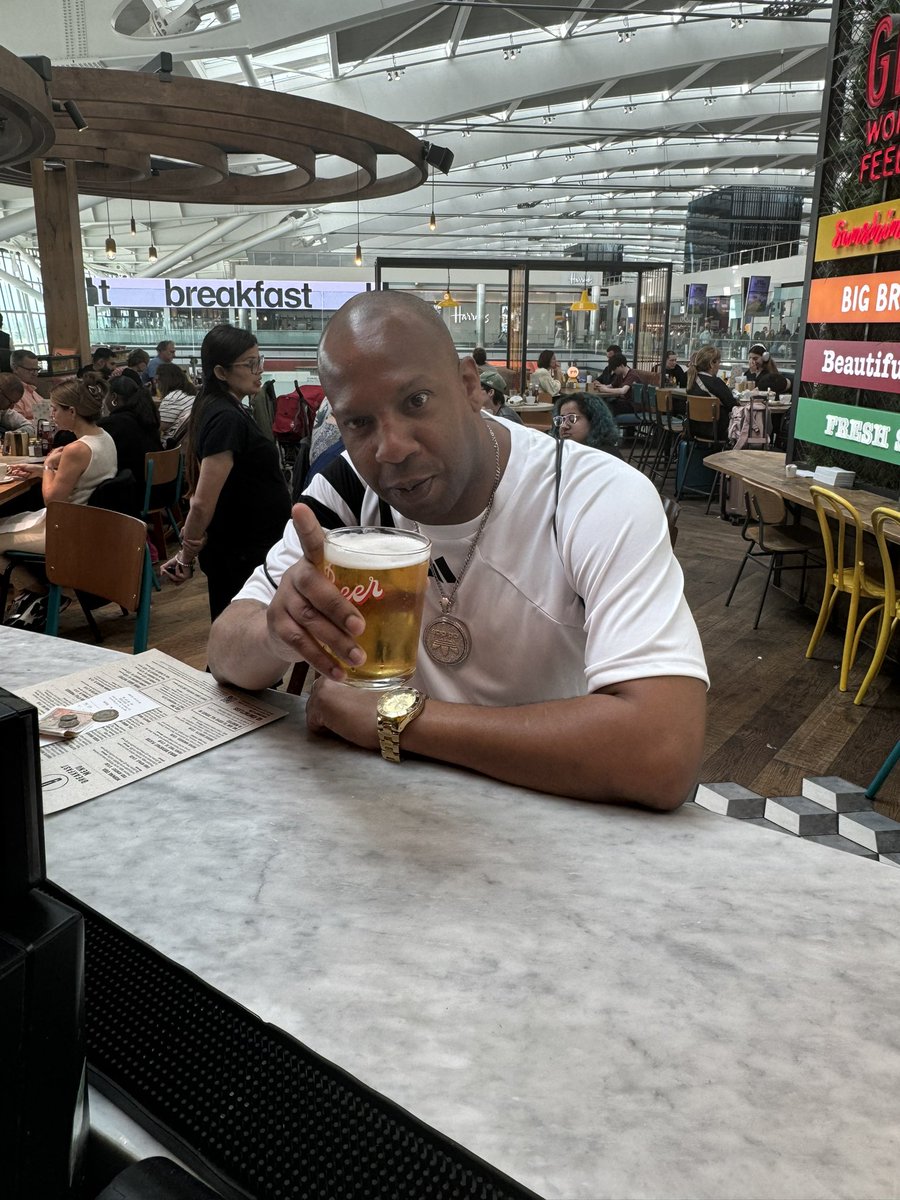 RaiderMCDJlucky's tweet photo. When your having a cheeky one 🍺and the bar staff , asking what is it you do and why are you wearing so much @adidasoriginals https://t.co/3Q24hbz1Kv