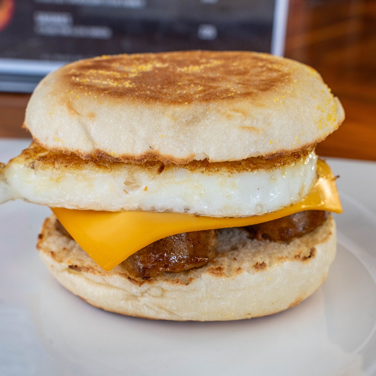 KickingDonkeyBK's tweet photo. Craving good food? Our kitchen opens at 10AM every day! Come dine with us at Kicking Donkey! 🍔🥗 #OpenDaily https://t.co/FK8tWy8WpV