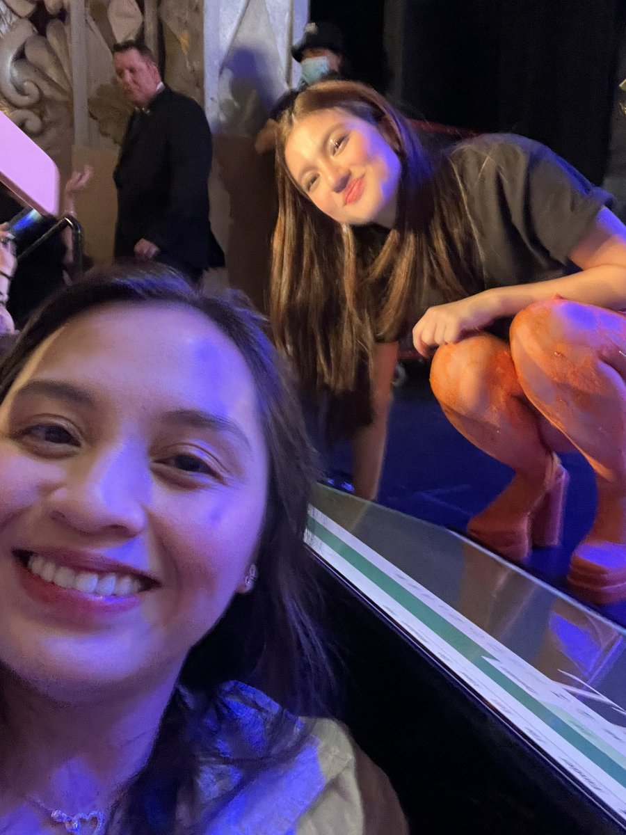 GeeMerciCaling's tweet photo. Happy birthday @bellemariano02 i love you so much! I can’t wait to see you again! https://t.co/5k2svS3t12
