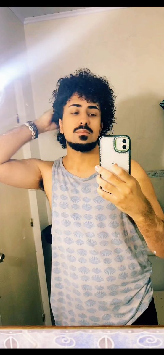 gonza_asa's tweet photo. Actualizando…

#latin #gay #curlyhair #bathroom #iphone #uruguay #LGBTQIAPN #gayuruguay #afrohair #mulato #latino #montevideo https://t.co/v64FWI6FIt