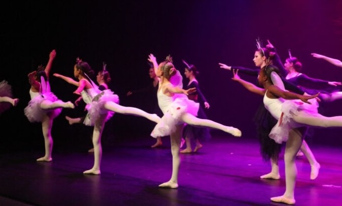 's tweet image. Mitry-Mory ► Spectacles de fin d’année du conservatoire – Danse classique  
⤵️
magjournal77.fr/mc-events/mitr…
#MitryMory #spectacle #danseclassique #ballet #conservatoire