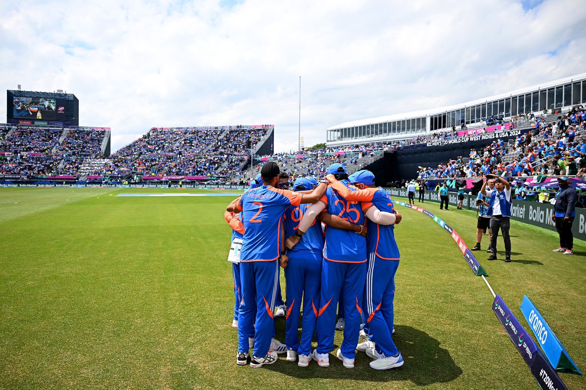 mdsirajofficial's tweet photo. Fighting spirit always 🇮🇳🇮🇳🇮🇳 https://t.co/sPeqj9tz53