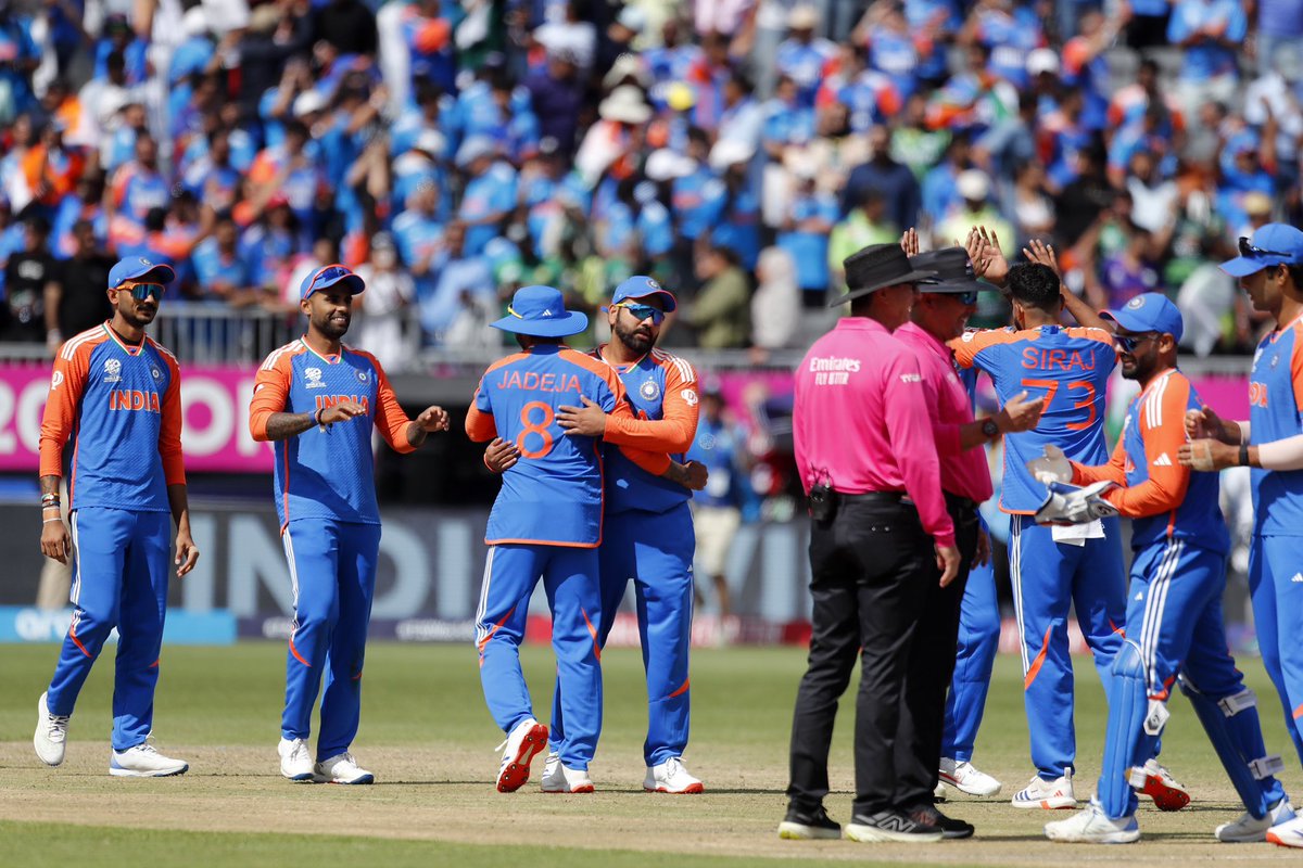 mdsirajofficial's tweet photo. Fighting spirit always 🇮🇳🇮🇳🇮🇳 https://t.co/sPeqj9tz53
