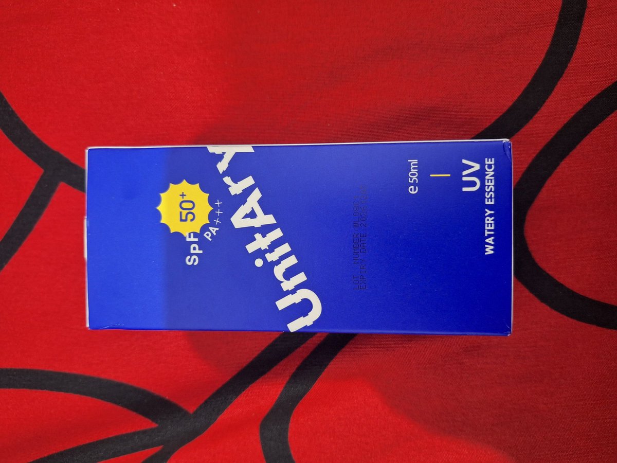 berryeomma_'s tweet photo. #wts sunscreen unitary (for oily skin) belom dibuka segelnya, beli di official, dijual karena salah beli. 
📍 sidoarjo, jatim (bisa cod)
50k aja

#zonauang https://t.co/qyoQYLEG78