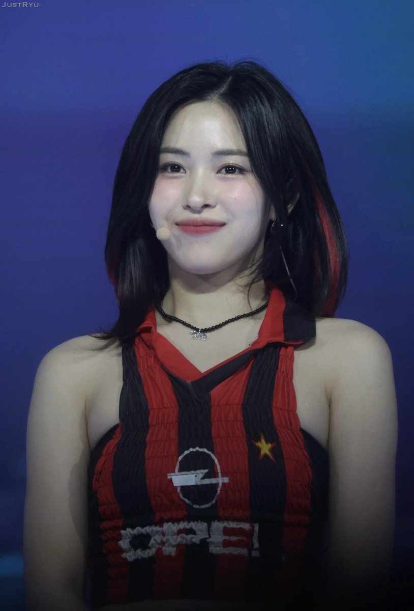 JustRyu417's tweet photo. 240602

Ryujin and her sparkly eyes ✨

#류진 #RYUJIN
#ITZY #있지
#リュジン https://t.co/z7cwcTUxsk