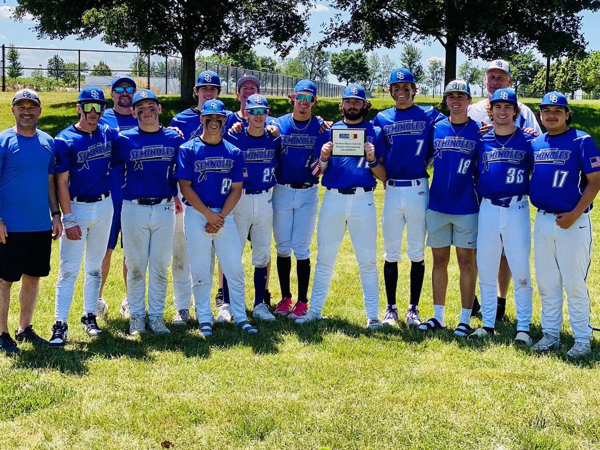 Congrats to the Seminoles Schmidt 18U on winning the championship game 6-3 over ITB 17/18U. The Noles went 4-0 to win the NIU Tournament. A great start to the season. #SchaumburgSeminoles18U #TournamentChampions