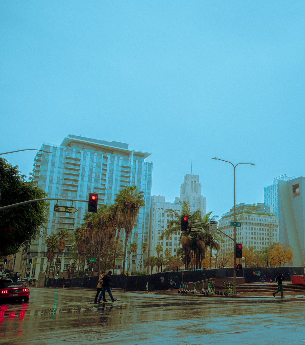 lucid_views's tweet photo. Gloomy mornings in LA ☔️ https://t.co/zuvQiP2I5G