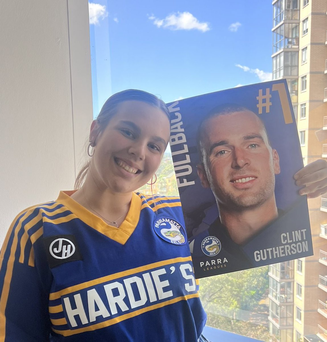 ashleemcinnes's tweet photo. Happy #GUTHO200 day!! 💙💛@AshleesMum https://t.co/ImjeeIvSeT