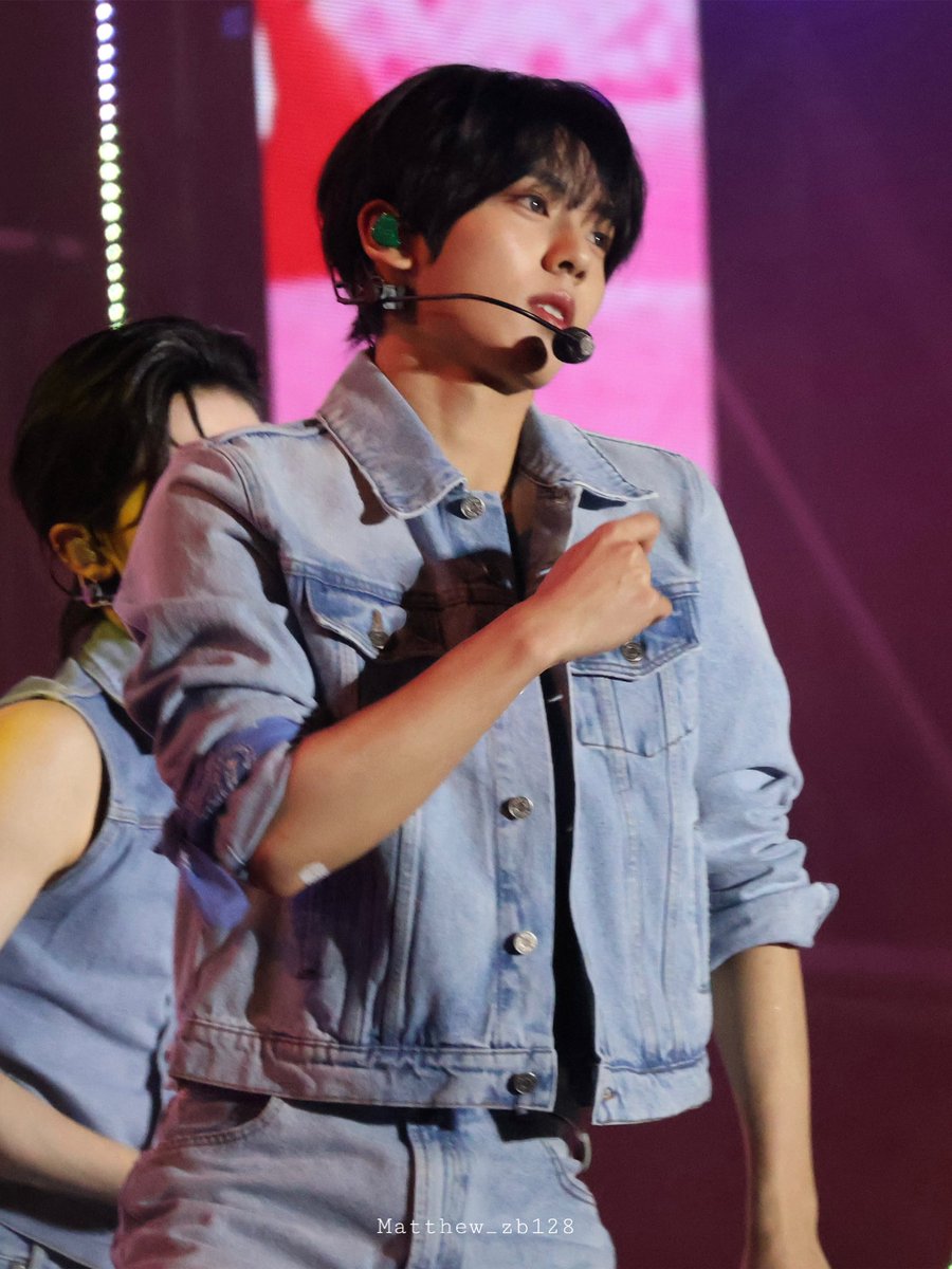 Matthew_zb128's tweet photo. 240608 BOF

#한유진 #ハンユジン #ZEROBACEONE #ZB1 https://t.co/UDy49dyWja