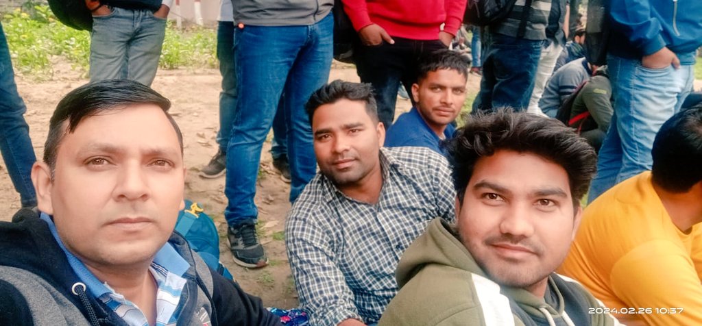 RajXsome's tweet photo. उ.प्र. लेखपाल भर्ती से तत्काल स्टे हटवाओ ।
हताश, निराश और तनाव ग्रस्त जीवन से हमे बचाओ ।
#UPLekhpal_StayVacate

@UPGovt
@myogiadityanath
@CMOfficeUP
@ChiefSecyUP
@anandibenpatel
@pravir_kumar
@AmarUjalaNews
@JagranNews
@DainikBhaskar
@TheLallantop
@aajtak
@abplive
@bstvlive https://t.co/uTD2iUOpVI