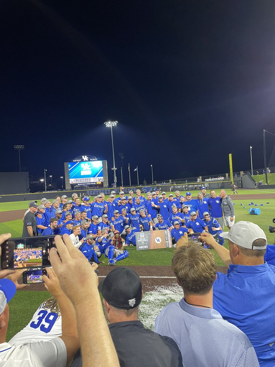 JonathonRednour's tweet photo. Next stop Omaha!#bbn https://t.co/TLtWkyIHLK