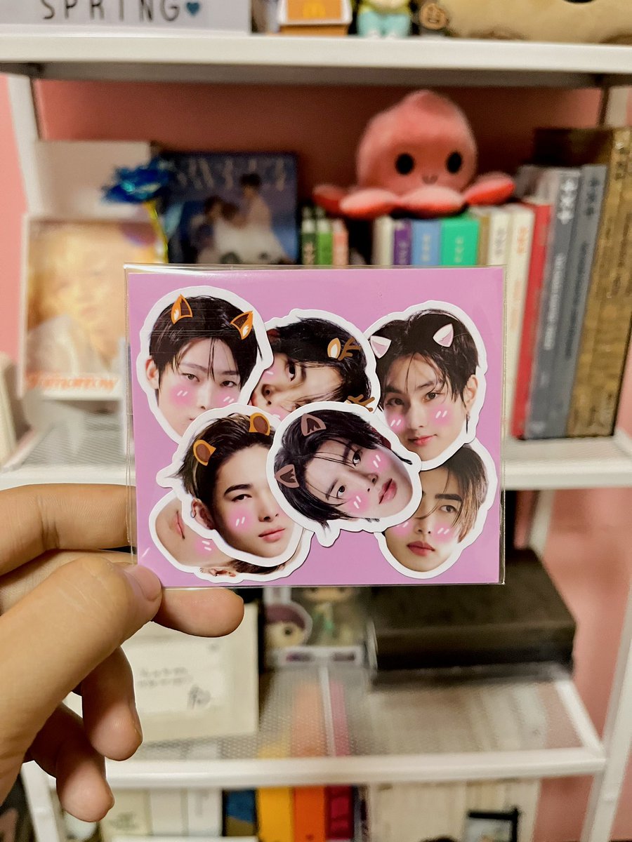 hannahmitchii's tweet photo. #ENHYPEN Bobblehead Glossy stickers ~
P65.- per set only 💙
🚚 GogoXpress
📍Taytay, Rizal
#enhypenfanart #enhypenfanmade #enhypen #enhypenfan #enhypenengene #engeneph #enhypenph #enhypenmerch #enhypenfanart #enhypenfanmade #kpopfanmade #kpopfanart #kpop #enhypenmerch https://t.co/QfBIa40IZq