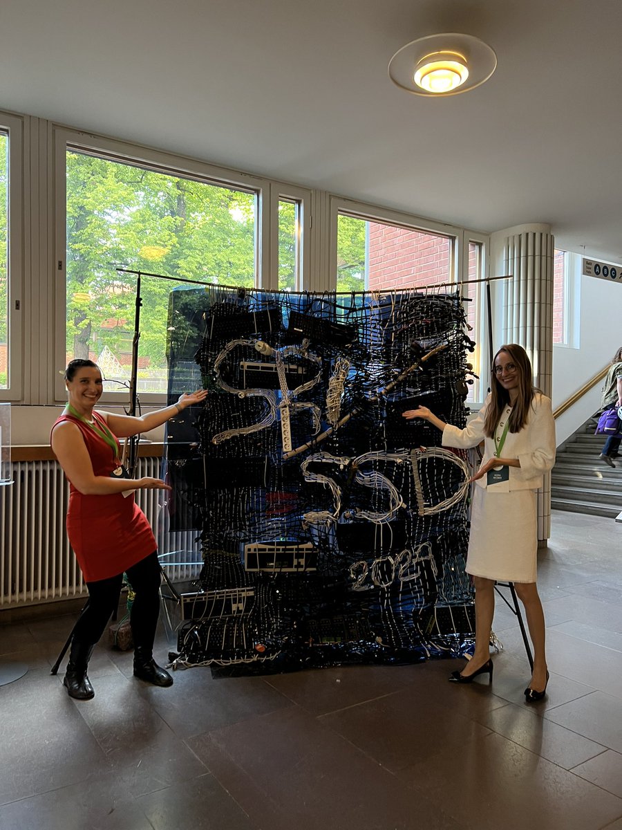 Nicole Arbour tweet media