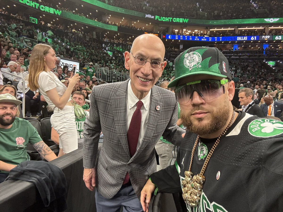 GreenRunsDeep tweet media