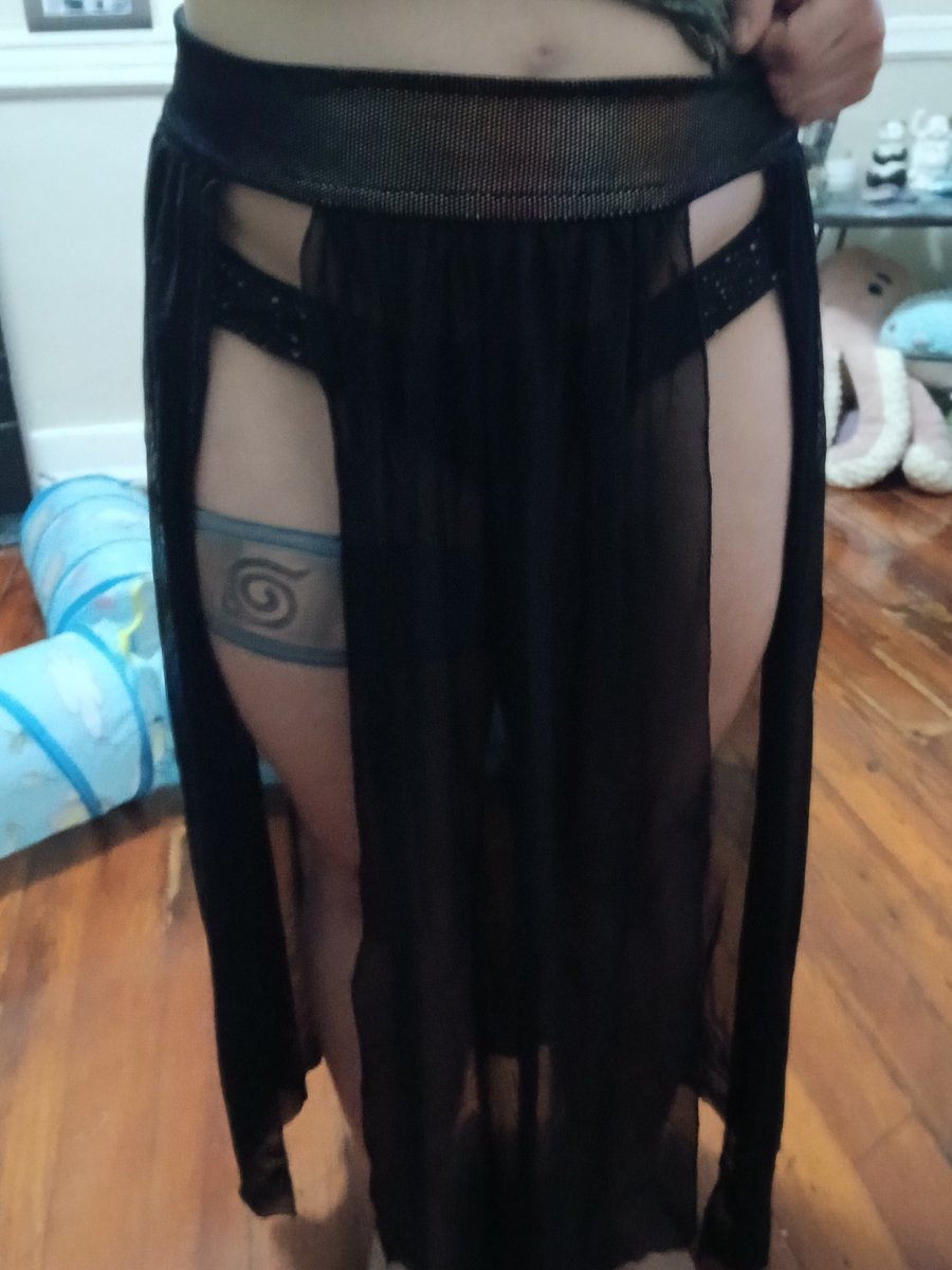 annskyofficial's tweet photo. I love anime but haven't cosplayed in awhile. What would yall like to see??

#dreadlocks #onlyfans #tattoos #naruto #thightattoo #cosplay #nerd #anime #weeabo #allnatural https://t.co/awJ4L6msVz