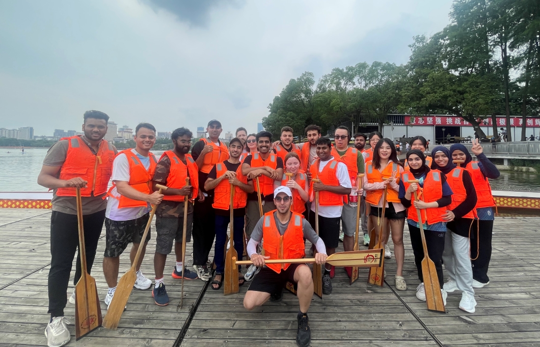 WHU_1893's tweet photo. 🛶🚣Join international students at #WuhanUniversity as they celebrate the upcoming Dragon Boat Festival with an exciting race. Happy Dragon Boat Festival to all🎉! @YourChinaStudy
#StudyatWHU #DragonBoatFestival #duanwufestival #zongzi https://t.co/xNbLEDFQKJ